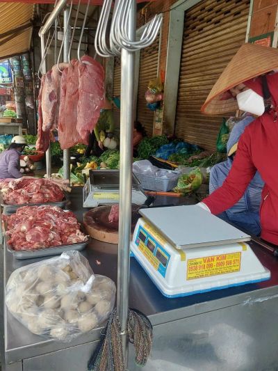 ⚖️ Mở Cửa H&agrave;ng Thịt N&ecirc;n Chọn Loại C&acirc;n Điện Tử N&agrave;o Ph&ugrave; Hợp?